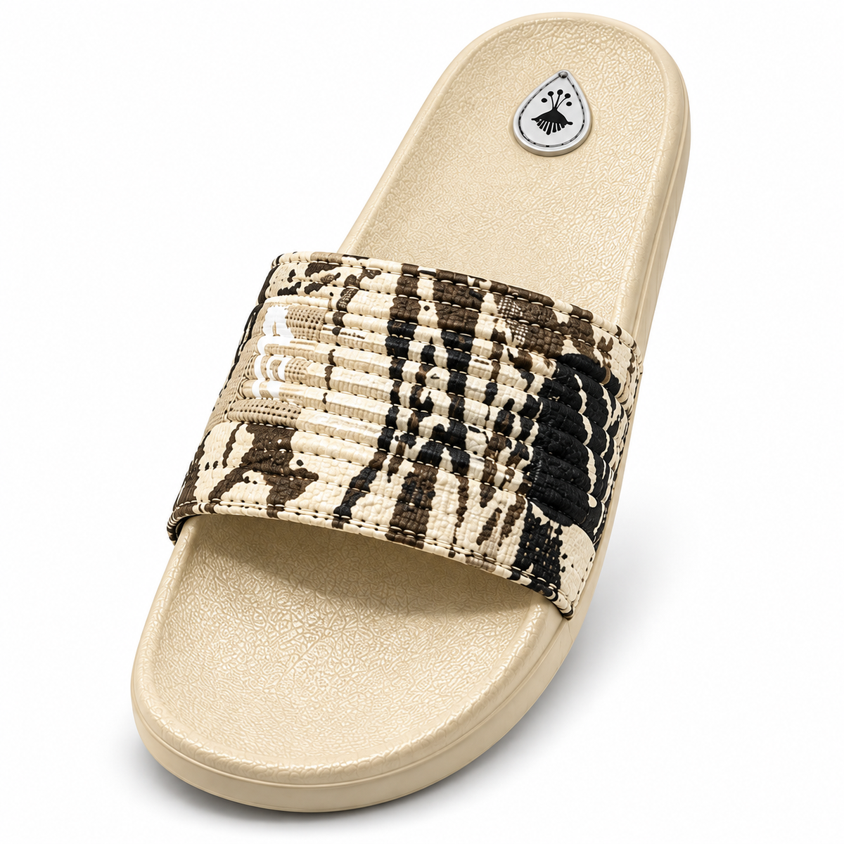 066-5 single shoe on white